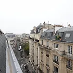 Joli Studio Proche Montmartre